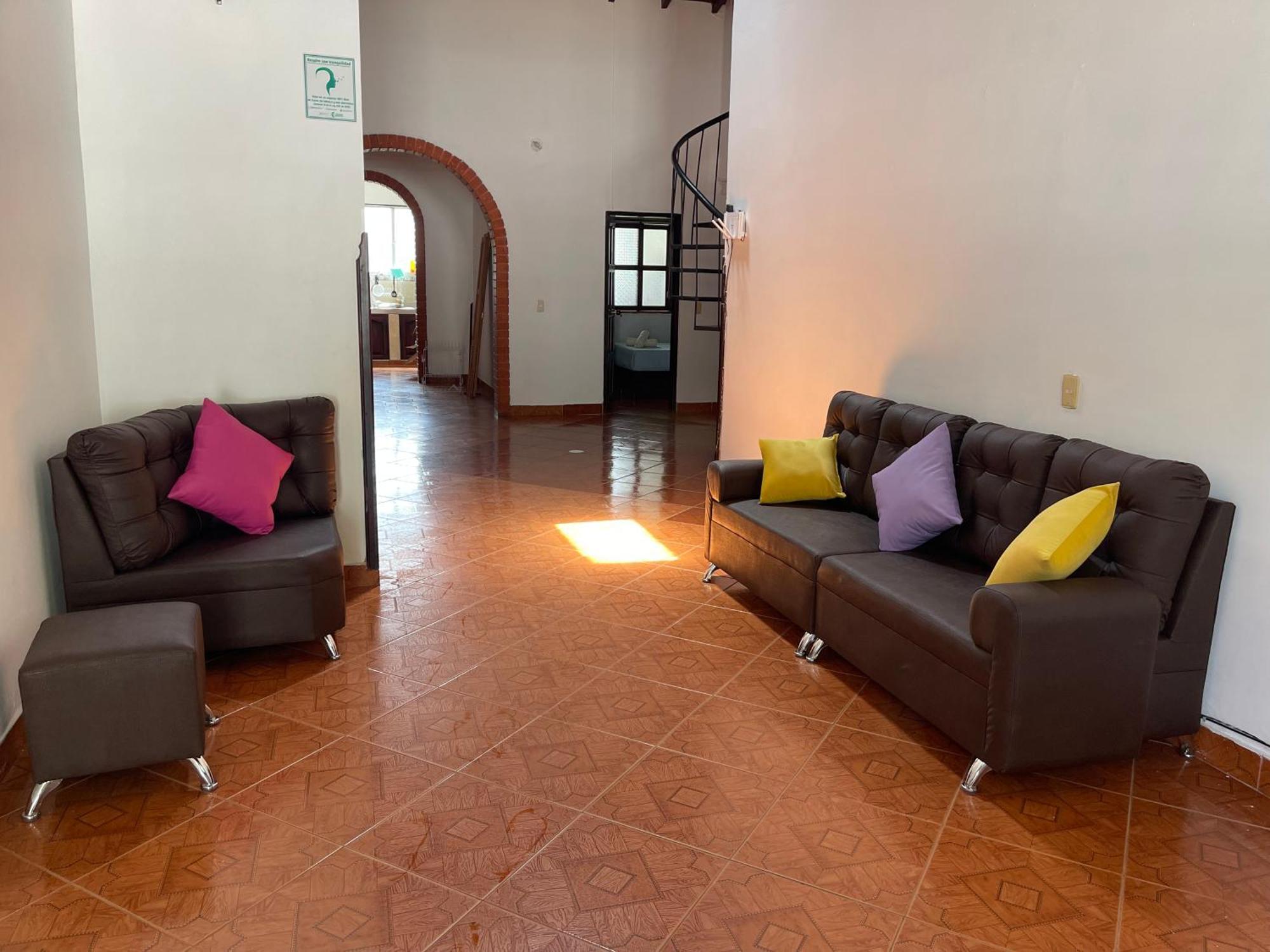 Hostel La Hormiga บาริชารา ภายนอก รูปภาพ