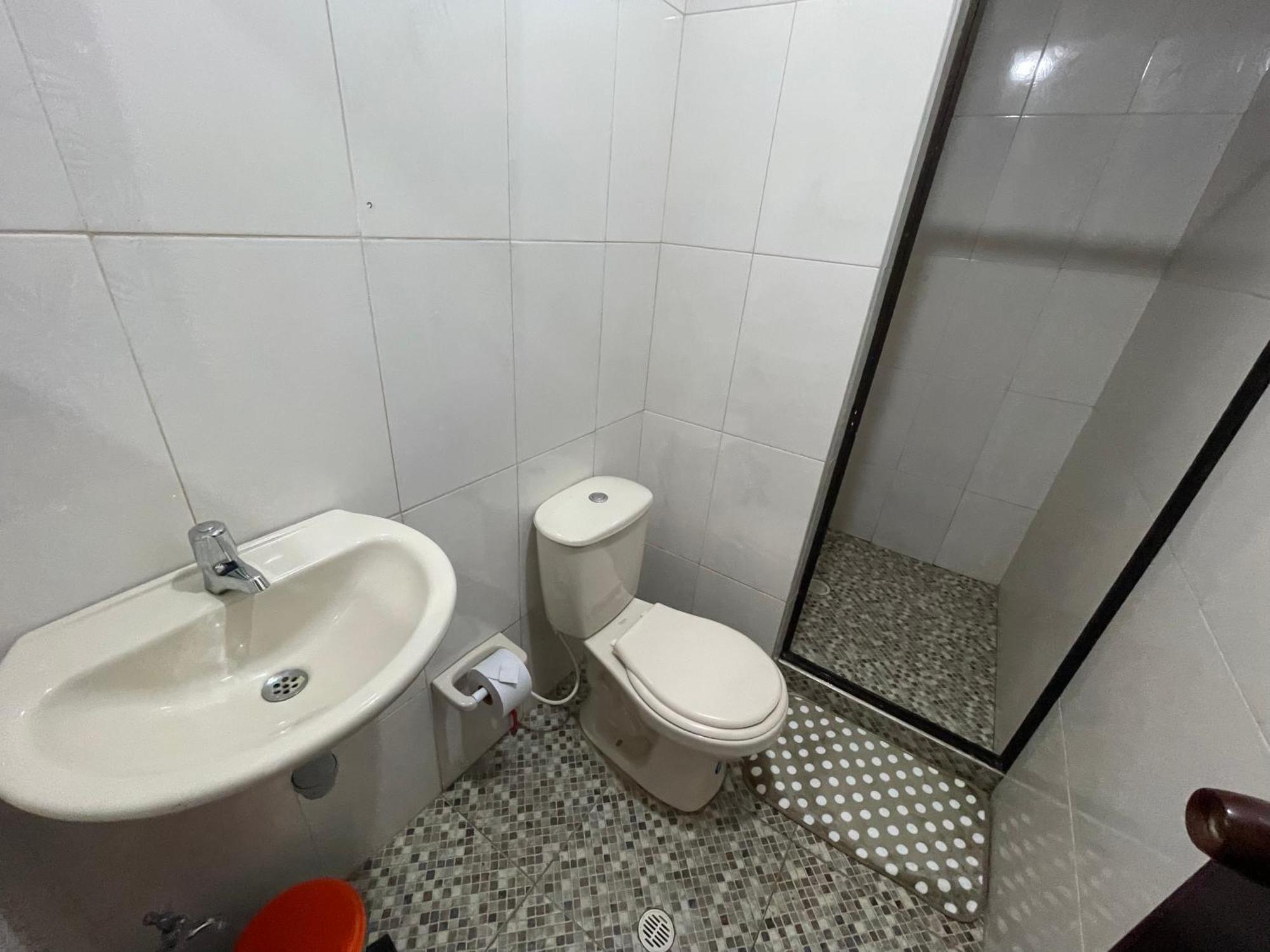 Hostel La Hormiga บาริชารา ภายนอก รูปภาพ