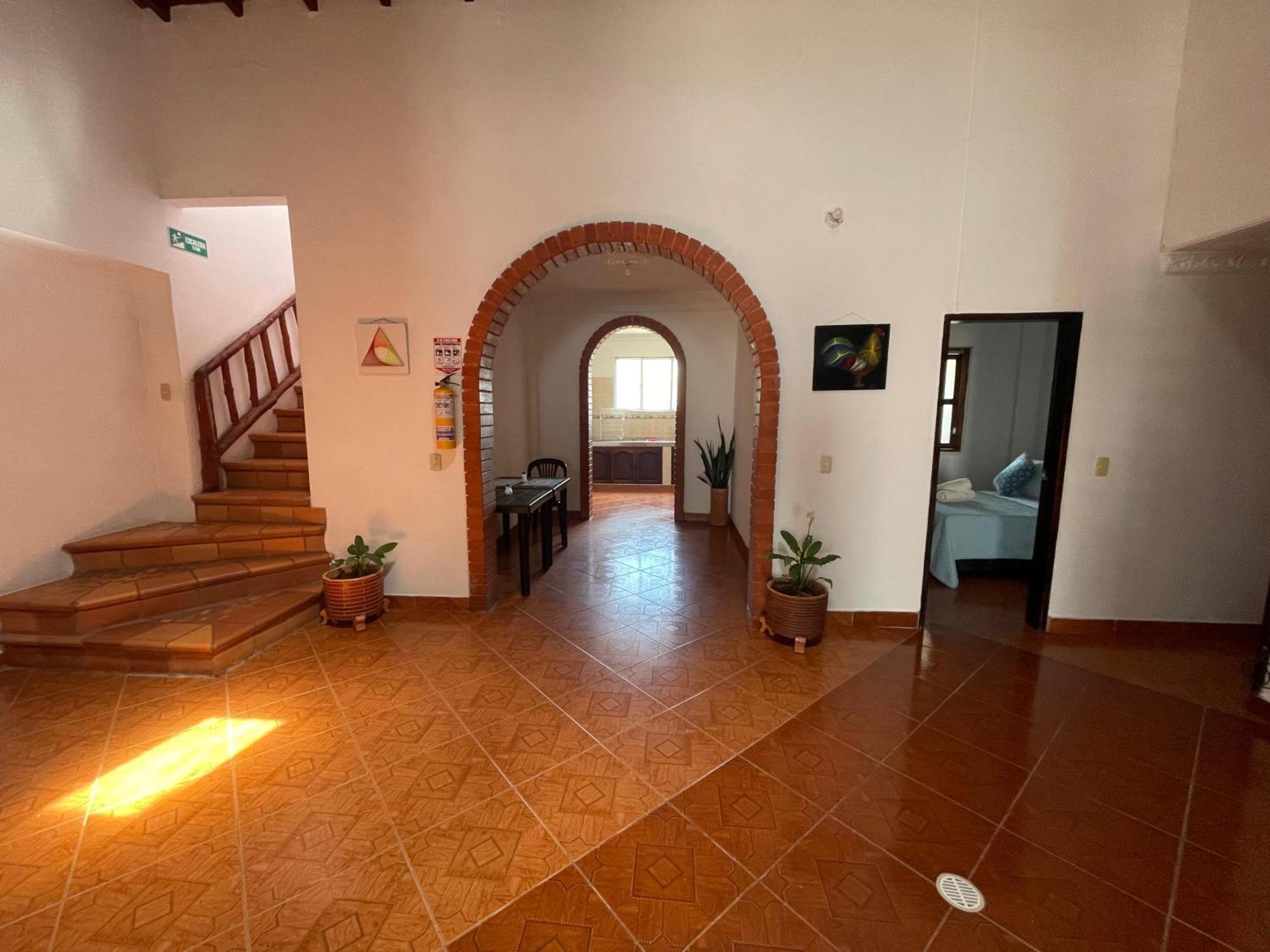 Hostel La Hormiga บาริชารา ภายนอก รูปภาพ